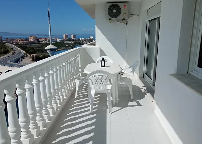 Venezia Sun, Sunny Terrace & Beautiful Sea Views Appartamento *